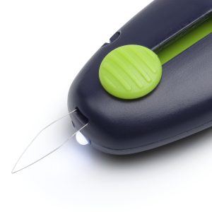 LED Enfile-aiguille