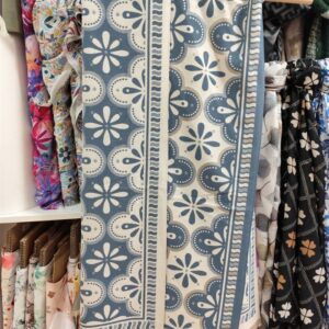 Echarpe epaisse : Fleur scandinave bleu